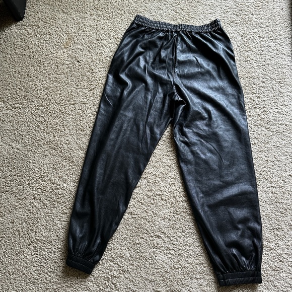 Aritzia Pants - Aritzia Babaton Cuffed Leather Pant